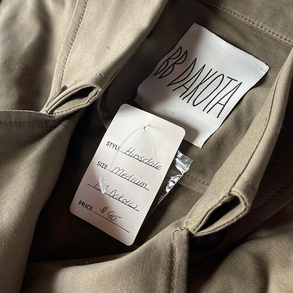 NWT BB Dakota trench coat - Picture 4 of 10